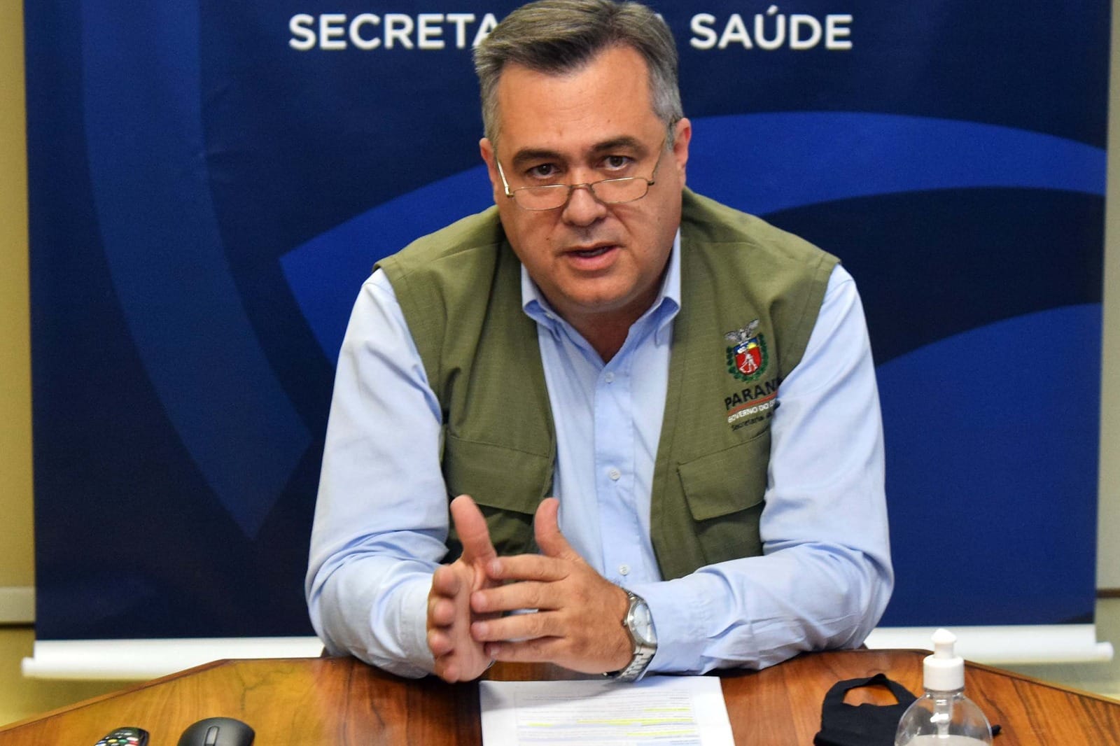 Após racha entre PL e Ratinho Jr, secretário da Saúde vira alvo na Assembleia
