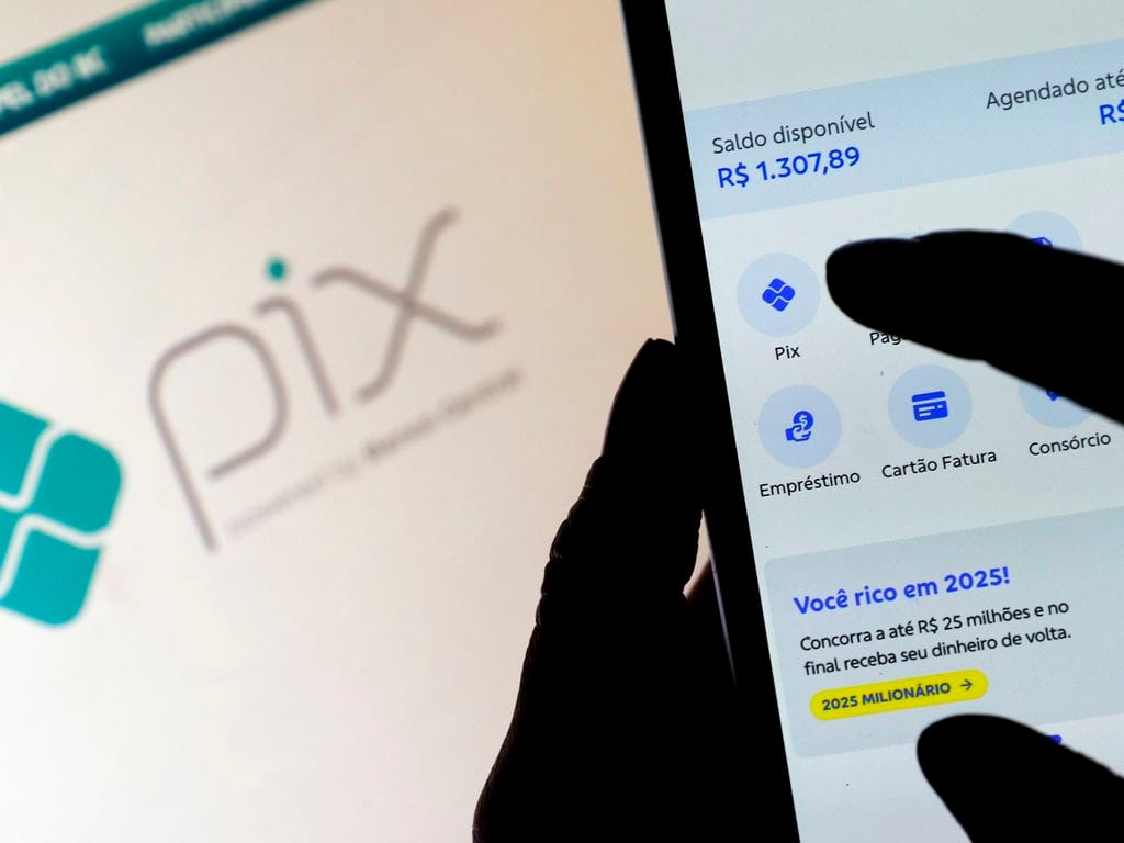 Pix deve ter regras contra mensagens ofensivas em transferências