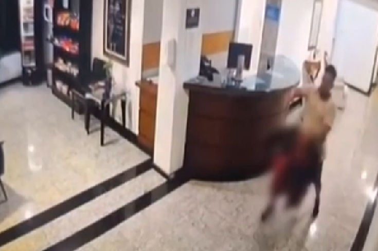 Suspeito de agredir funcionária de hotel é denunciado à Justiça por tentativa de feminicídio