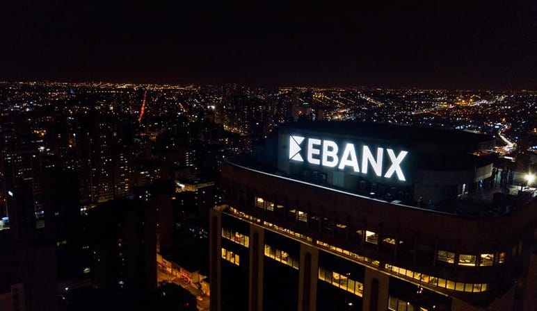 Após crescer 48% em 2025, curitibano EBANX anuncia abertura de sede em Singapura