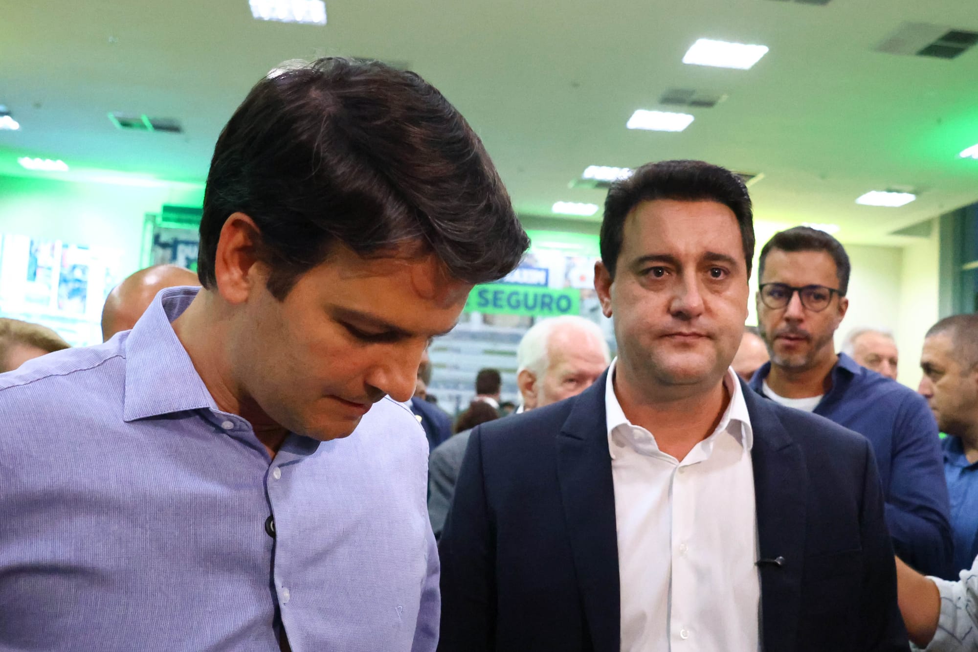 Ratinho aumenta pressão para que Pimentel renuncie à Prefeitura de Curitiba