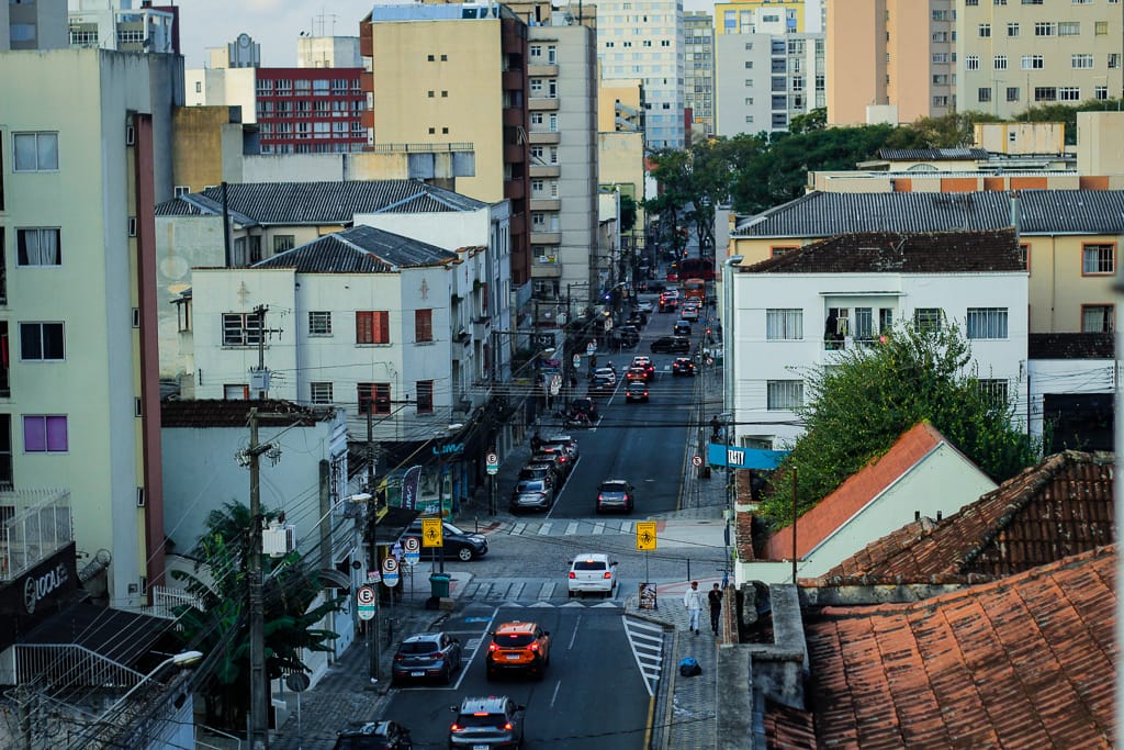 Audiência pública do Plano Diretor reúne críticas sobre obras, mobilidade urbana e participação popular