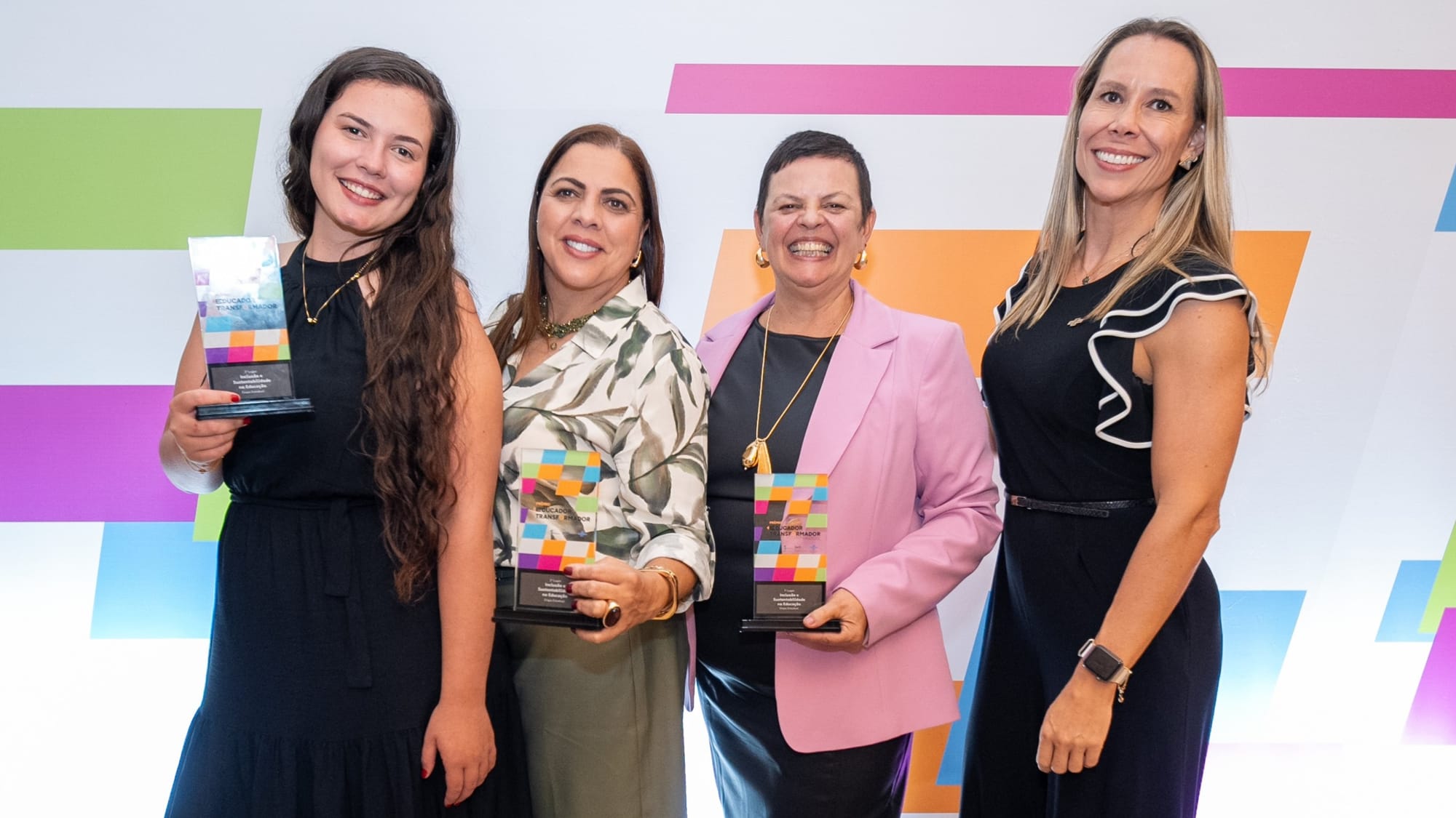 Professoras de CMEI de Curitiba vencem Prêmio Educador Transformador