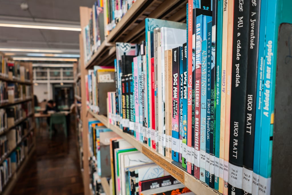 Festa Literária do Paraná acontece neste fim de semana com distribuição gratuita de livros