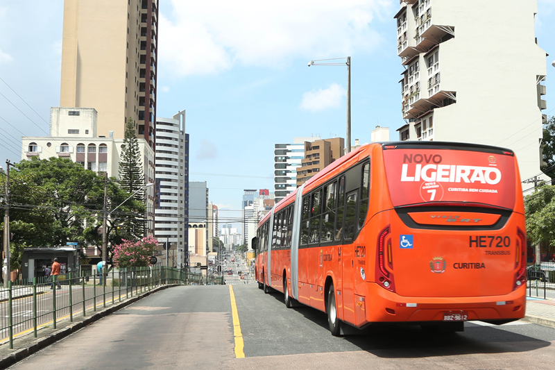 Empresas de transporte pedem suspensão de licitação e cálculo de dívida da Prefeitura