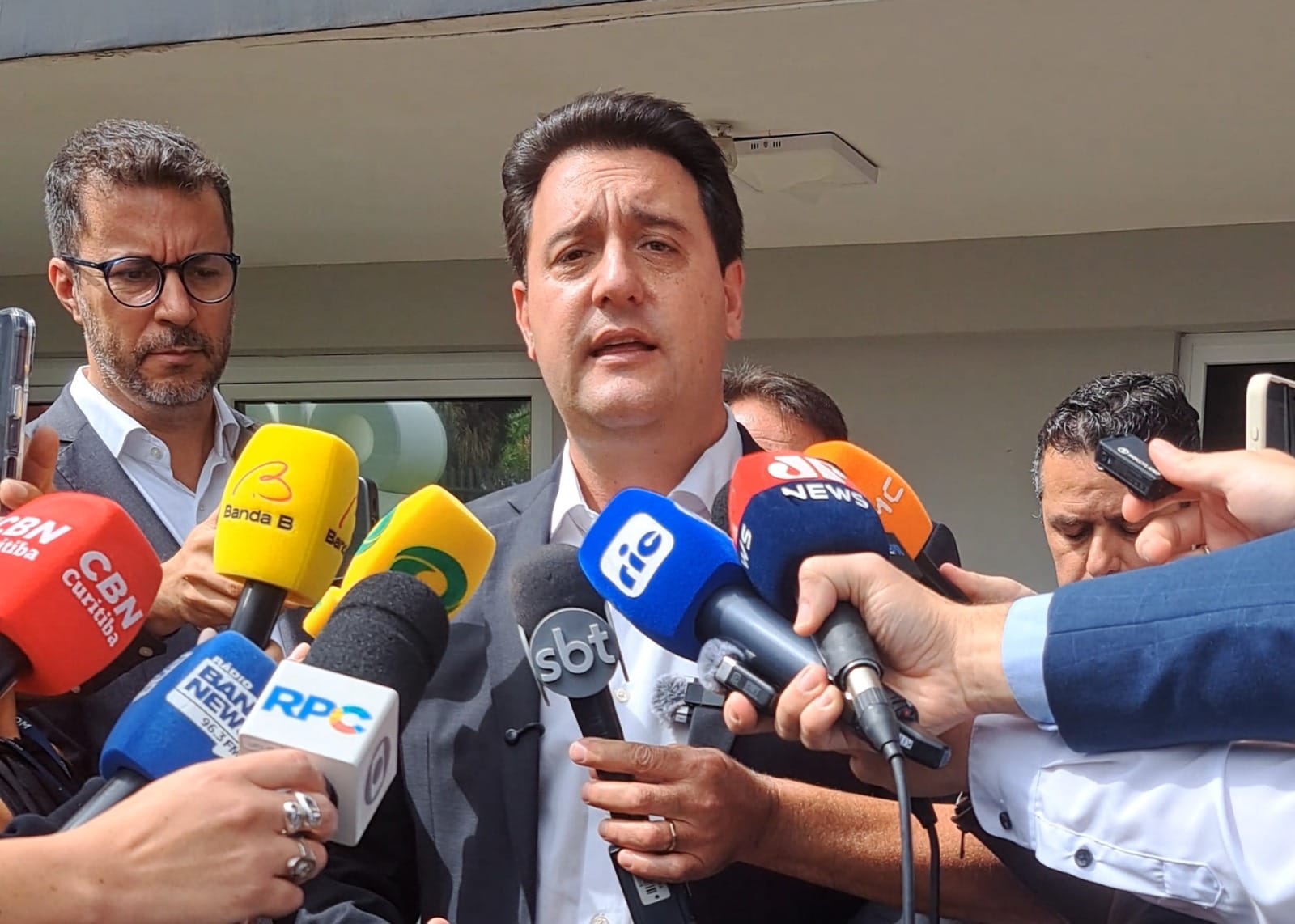 Ratinho Jr diz que candidato ao governo será definido até quinta-feira (16)