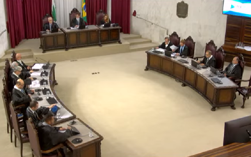 Tribunal de Contas acata denúncia contra privatização da Celepar, mas decide aguardar decisão do STF