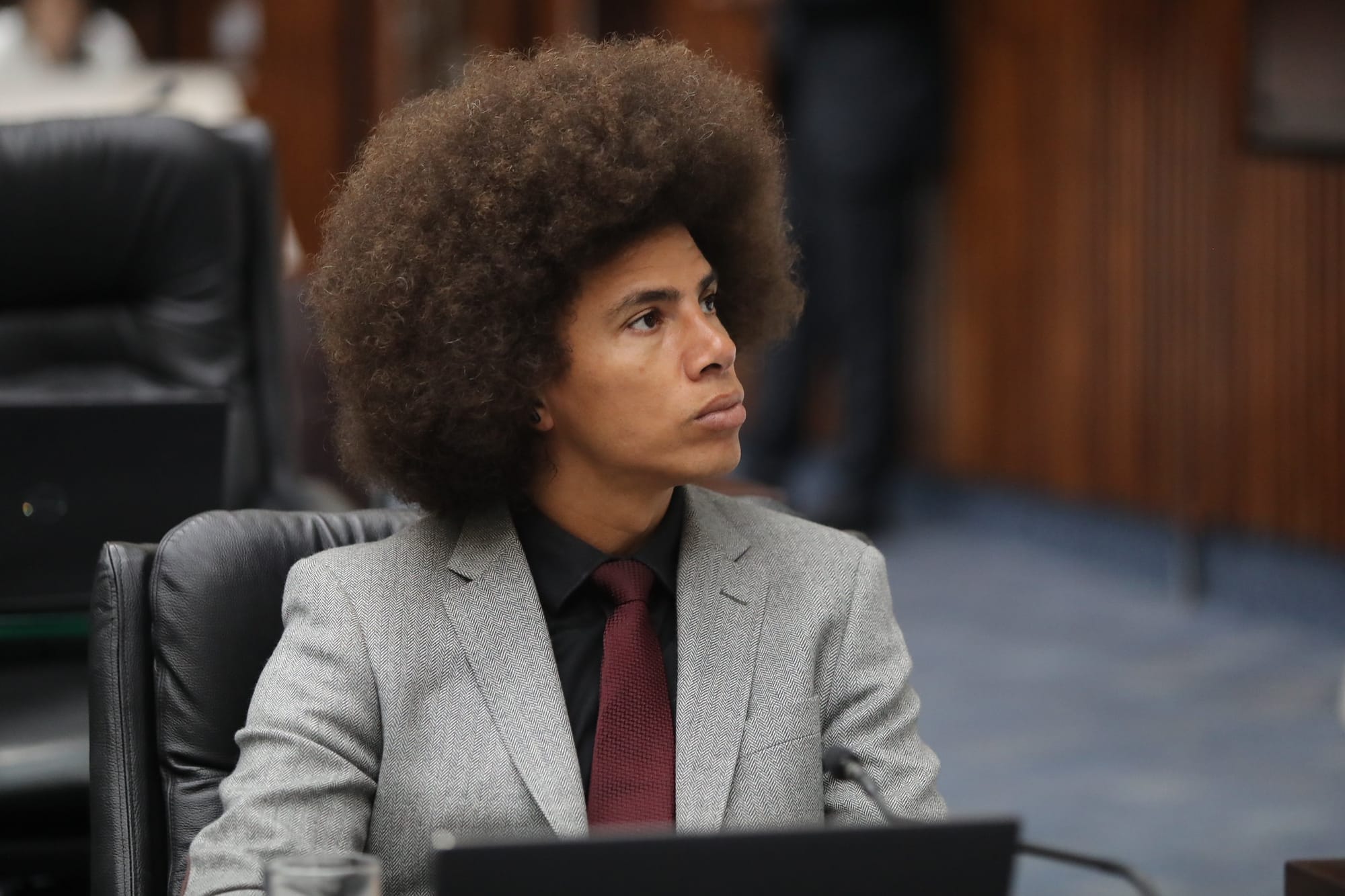 TJ suspende punição de Renato Freitas e caso será avaliado pelo Plenário da Assembleia