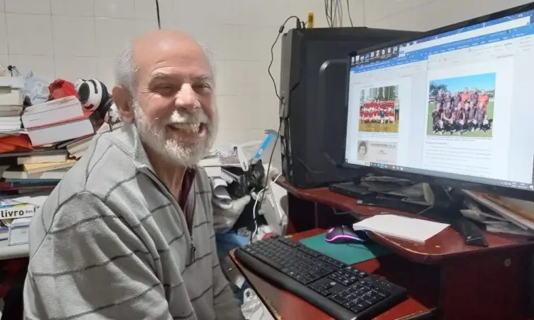 Durante décadas, Adamastor Marques melhorou o texto do nosso jornalismo
