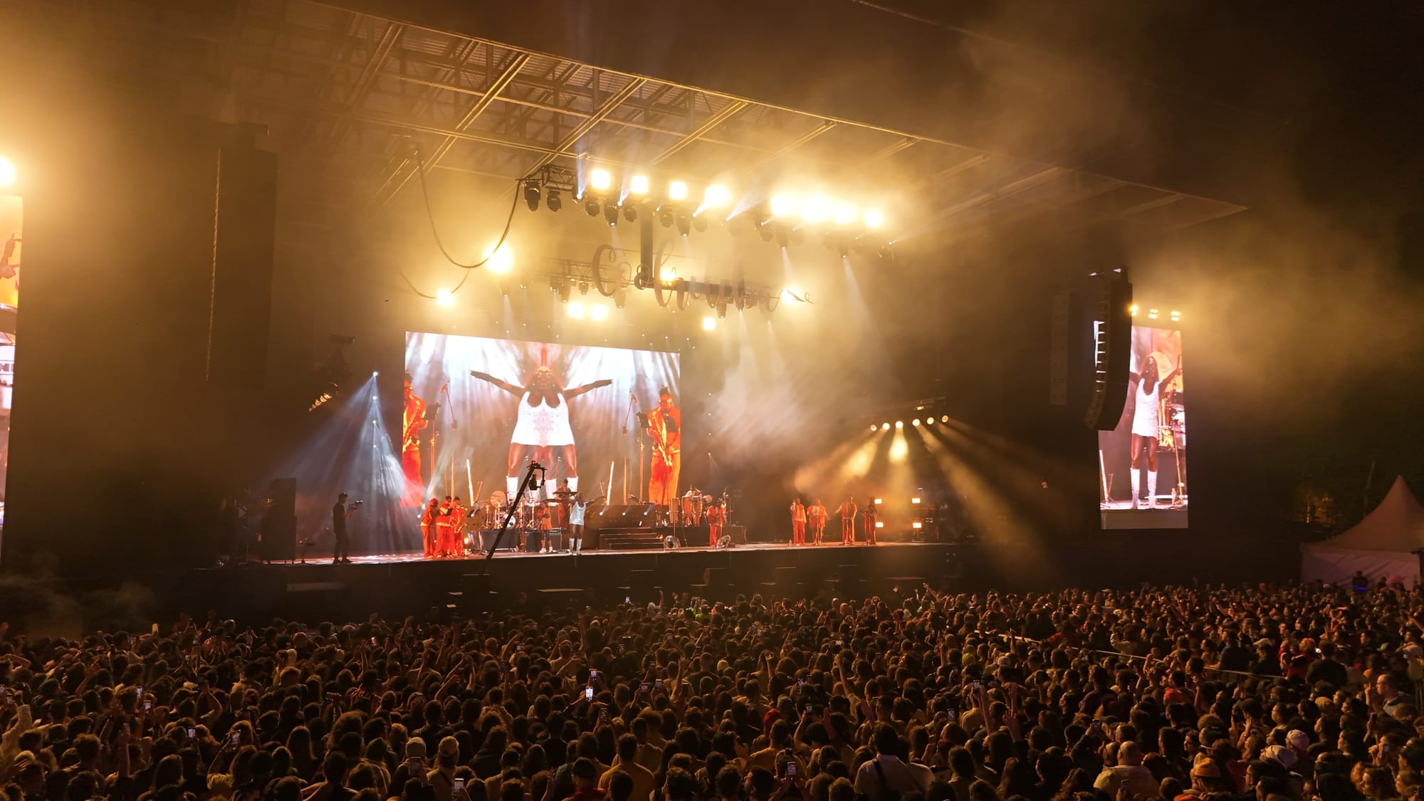 O Festival Coolritiba chega à 8ª edição com shows na pedreira neste sábado (23)