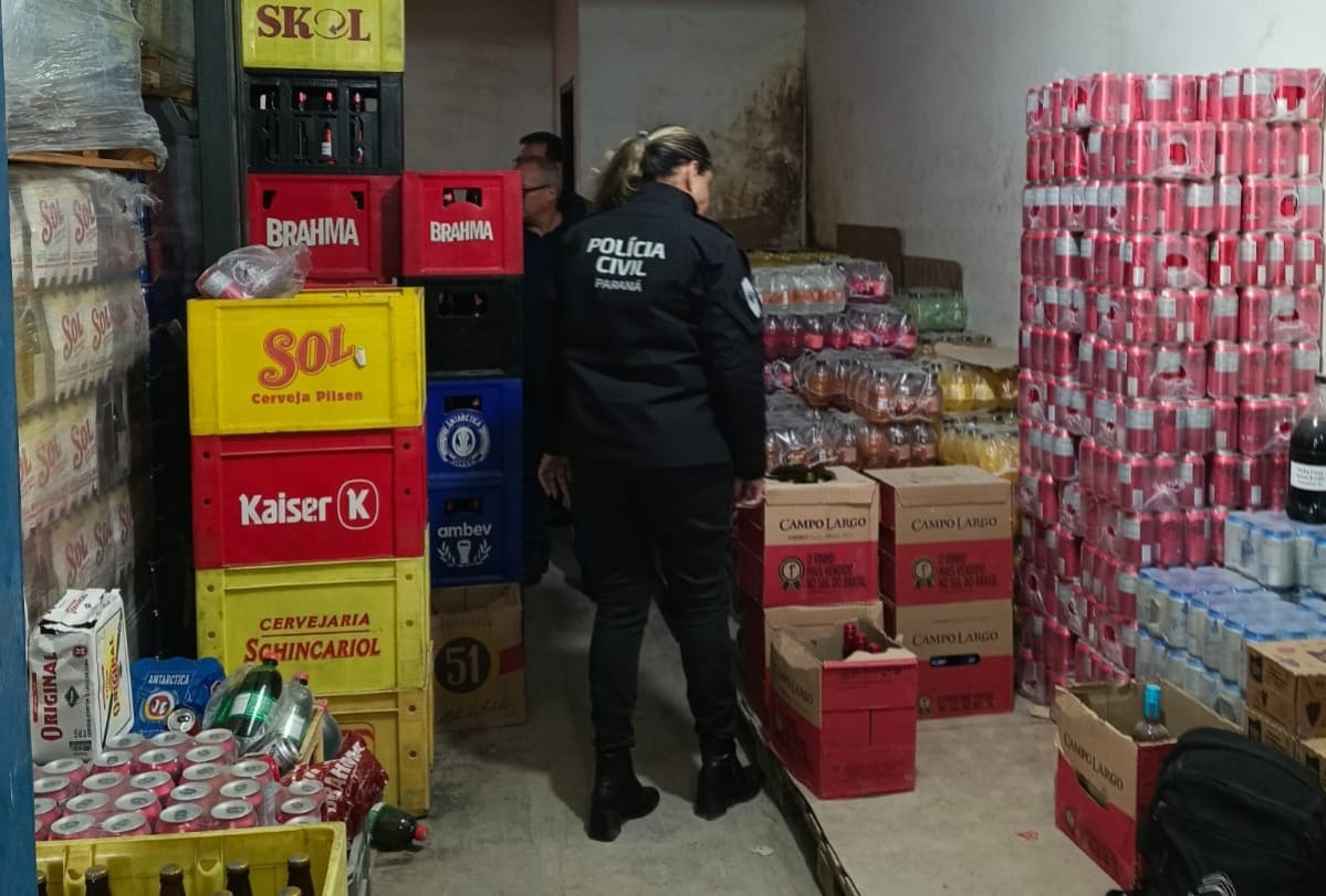 Operação resulta na apreensão de 8,4 mil vinhos e cervejas falsificadas em Curitiba