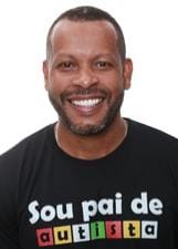 Leon Gomes