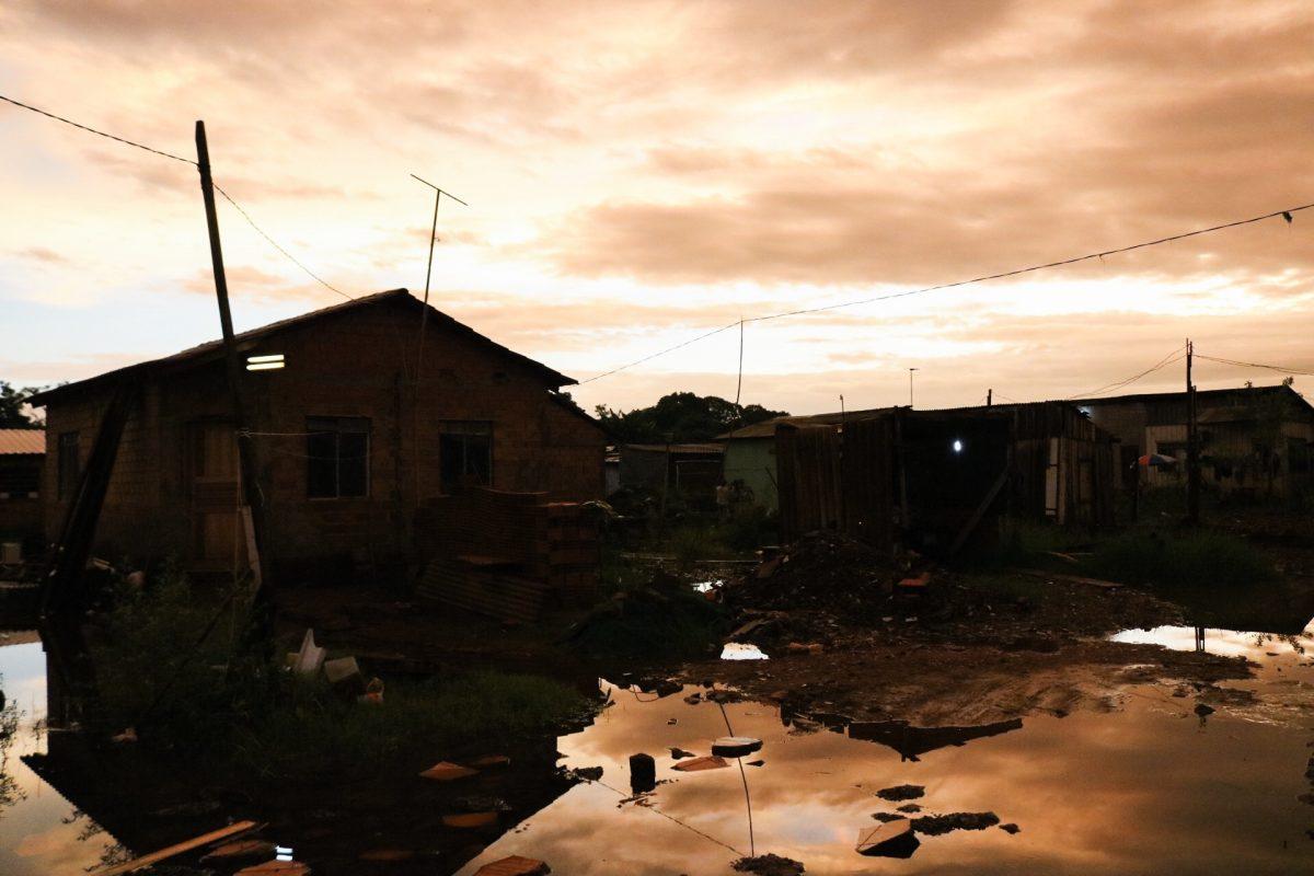 Conheça a maior ocupação urbana do Paraná
