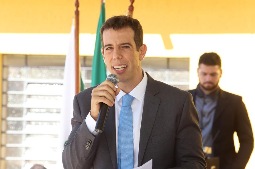 Novo ministro, Feder defendeu privatizar Educação e abolir MEC