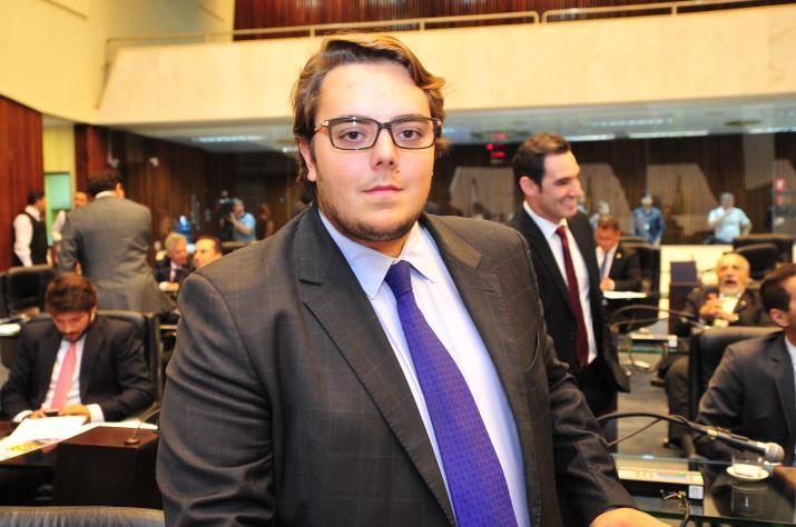 Presidente da CCJ foi ressarcido por refeição no Gato Preto