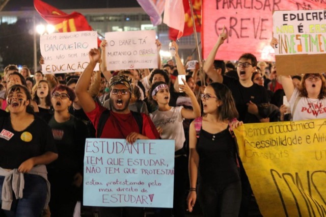 O presidente está atrasado