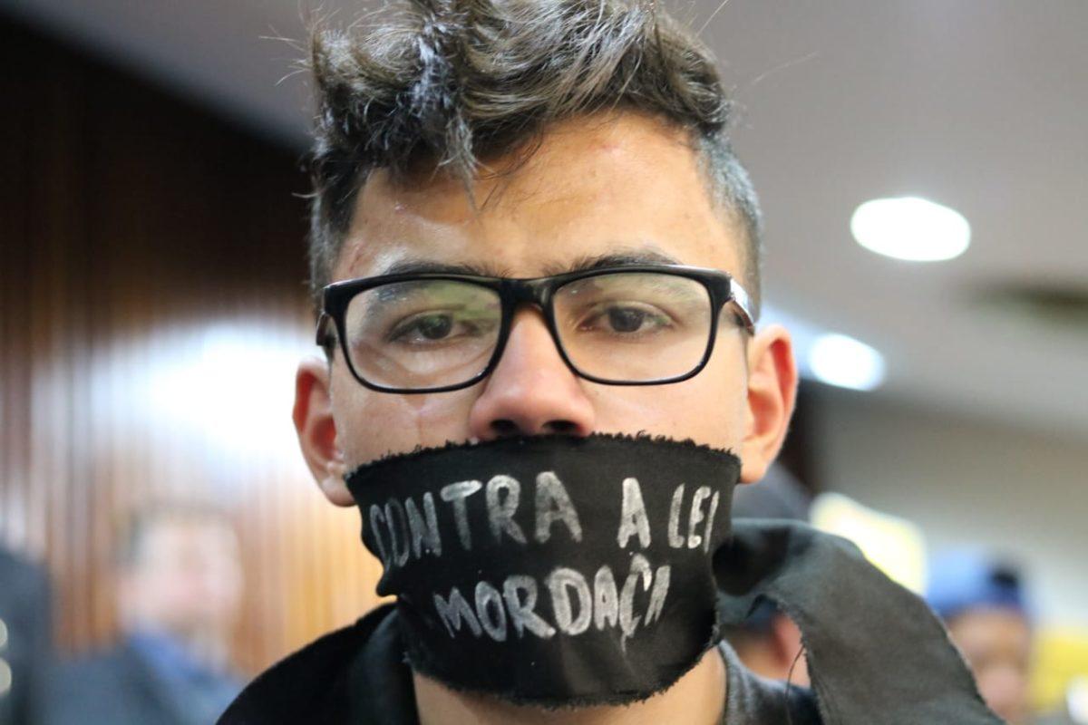 Em reviravolta, Assembleia impõe derrota parcial ao 'Escola sem Partido'
