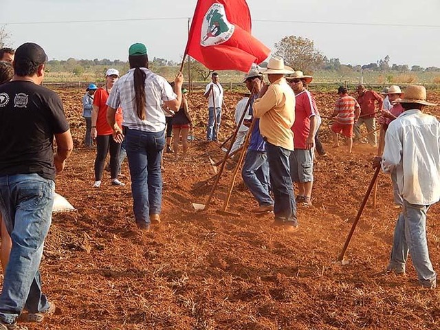 Paraná tem 6,7 mil famílias sem-terra acampadas, diz Livre.Jor