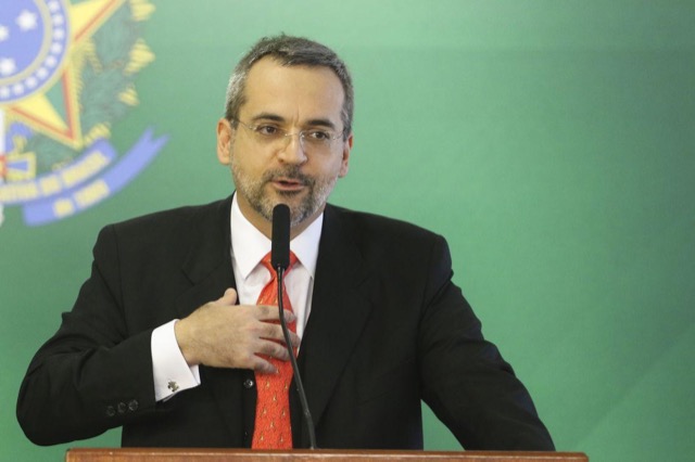 UFPR recebe verba bloqueada e ano letivo está assegurado