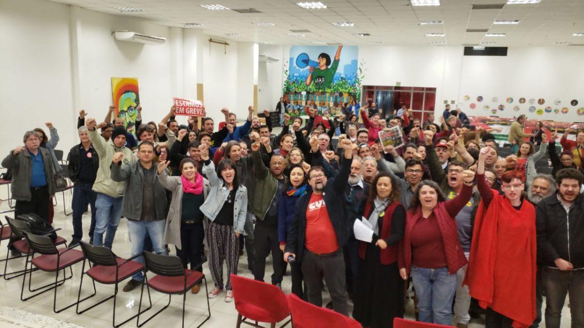 Greve geral vai parar Curitiba nesta sexta-feira