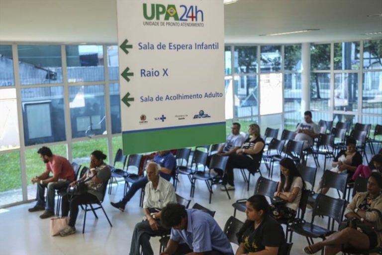 Médicos dizem que terceirização piora qualidade de UPAs
