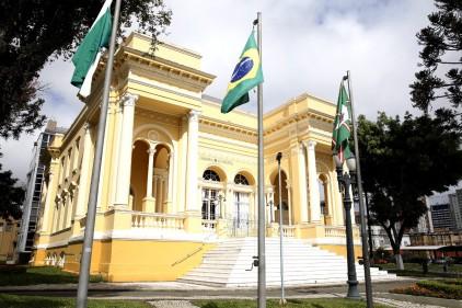 As 38 vagas da Câmara de Curitiba já têm dono; saiba quem são