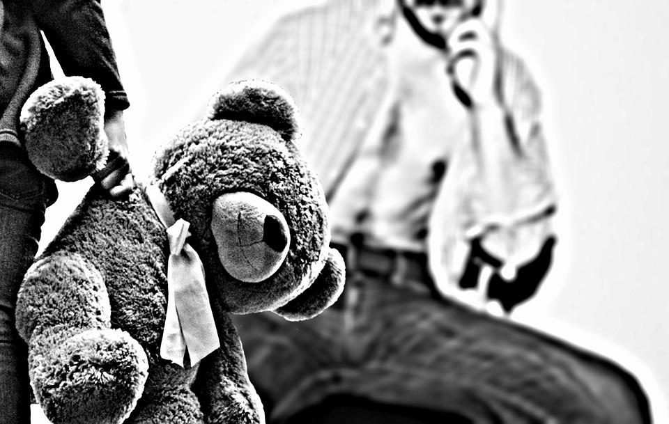 A cada 22 minutos, uma denúncia de violência sexual infantil