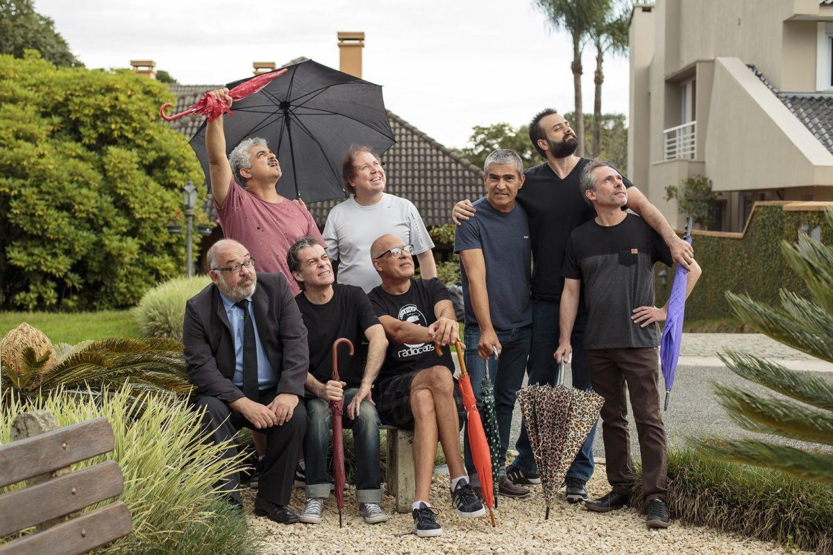 Orquestra Sem Fim lança single com show no 92 Graus