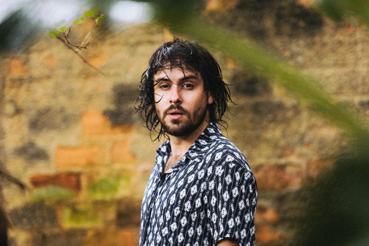 Em local secreto, Diego Perin lança álbum solo neste sábado