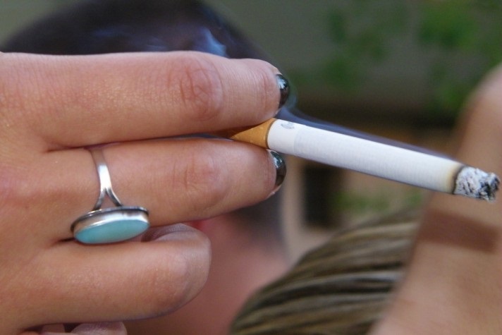 Curitibanos fumam menos e procuram mais ajuda contra o cigarro