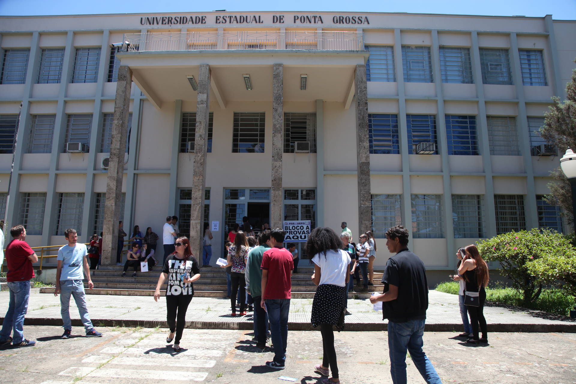 Universidades estaduais: governo autoriza contratação de temporários