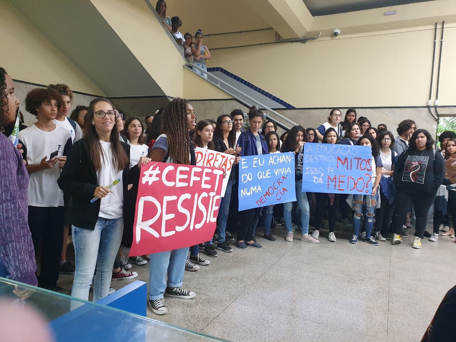 Bolsonaro nomeia diretor universitário e revolta comunidade acadêmica
