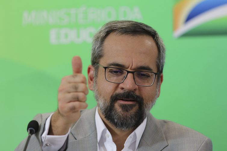 UFPR rejeita adesão a programa do governo Bolsonaro