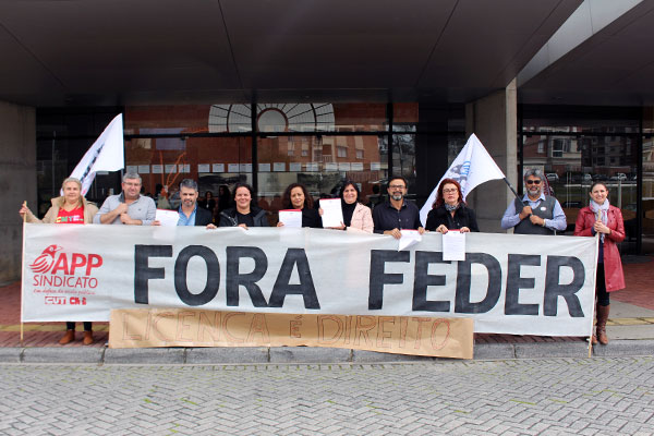 Ratinho suspende eleição para diretores em 2019