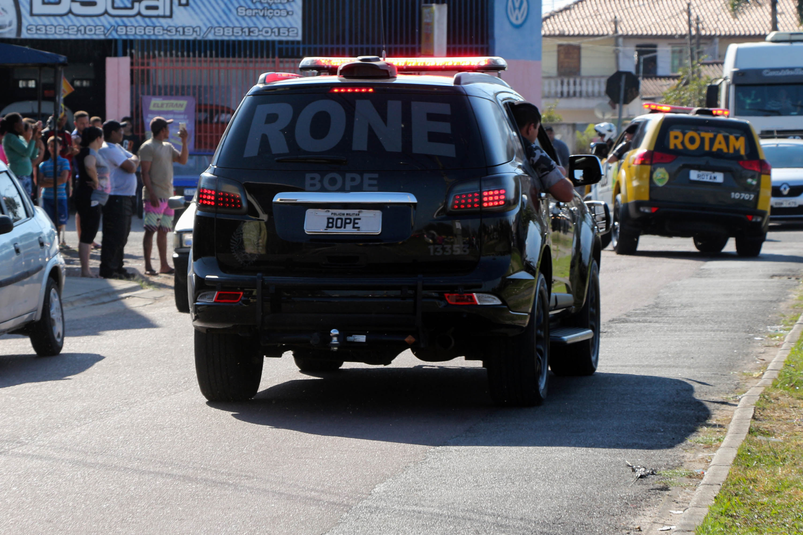 Confronto com polícias resultou em 162 mortes