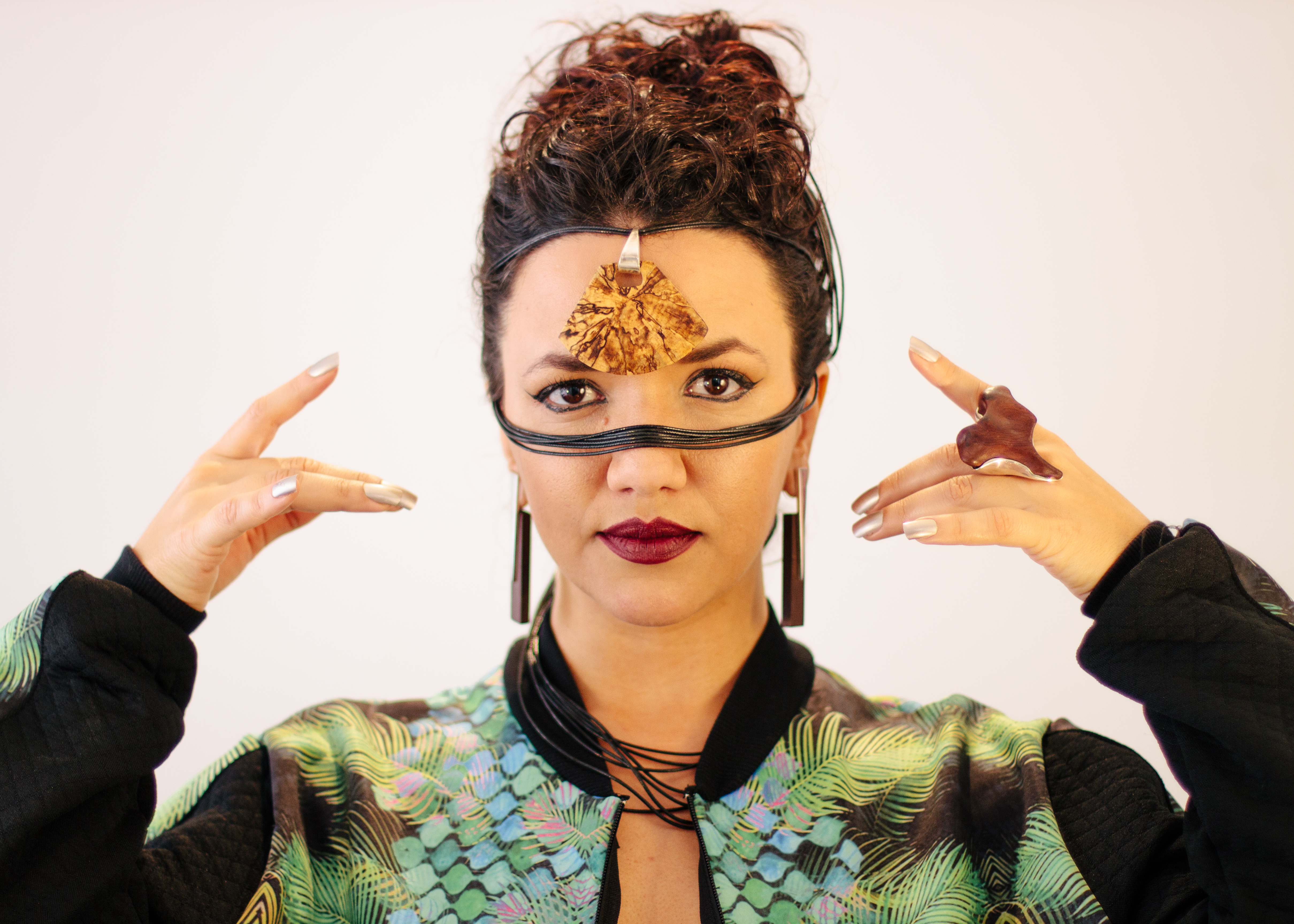 Luana Godin, a compositora e cantora que quer te fazer dançar