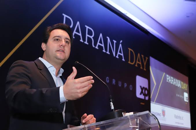 Ratinho Junior passou 13% do primeiro ano de governo fora do país