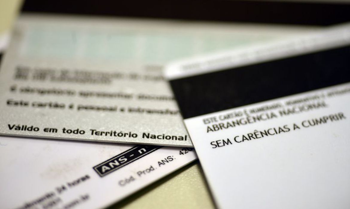 Planos de saúde individuais podem ter reajuste acima de 40%