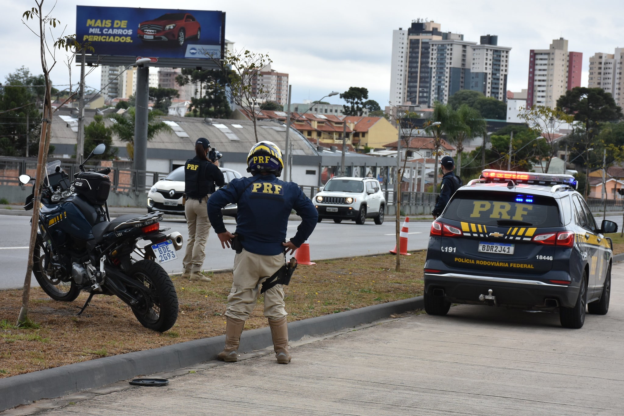 Governo Bolsonaro censura Polícia Rodoviária e proíbe declarações sobre radares