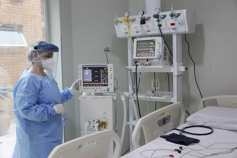 Em Curitiba, taxa de mortalidade da Covid-19 é de 2,95%