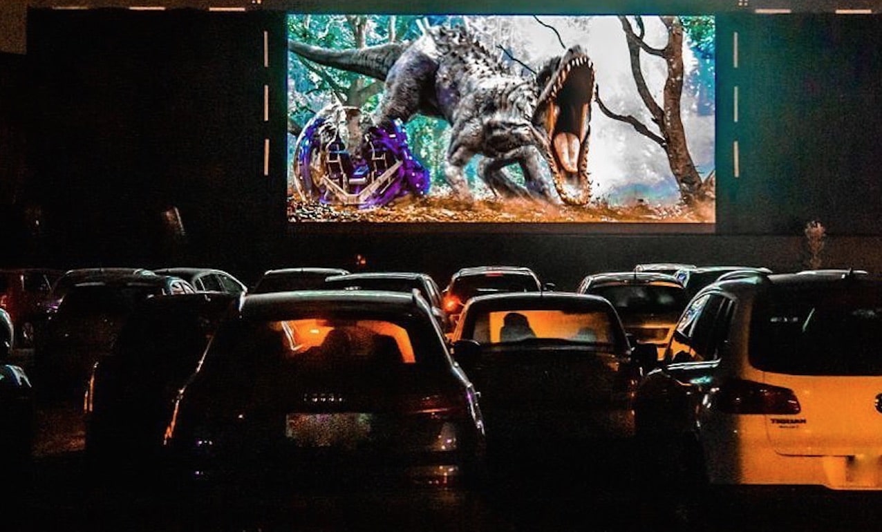 Motivos para ir (ou não) a um cinema drive-in em Curitiba