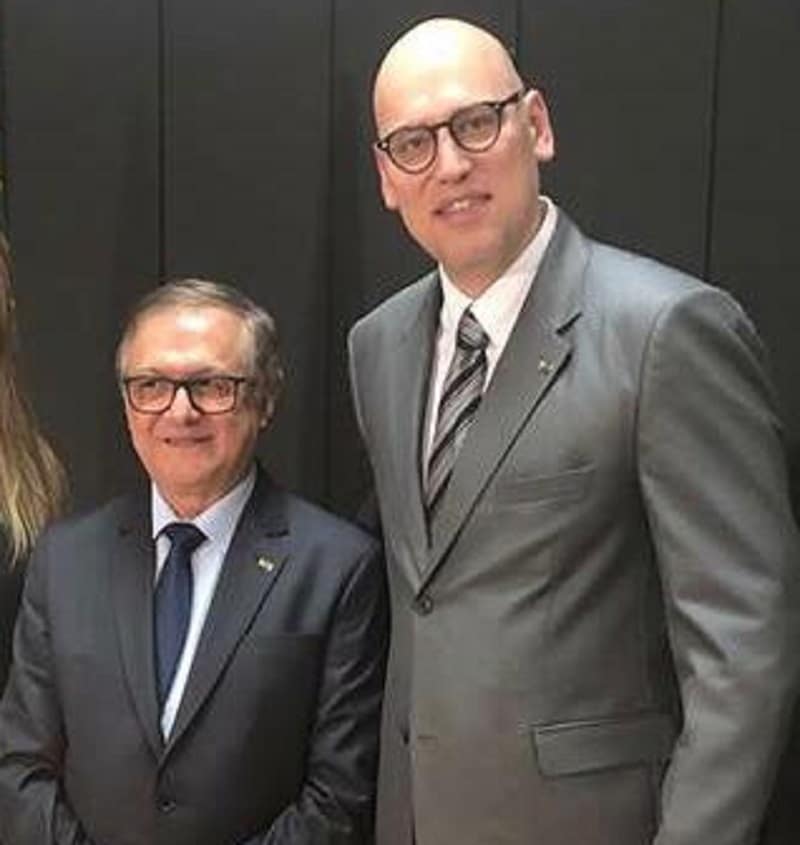 Paranaense e olavista é nomeado por Bolsonaro para o CNE
