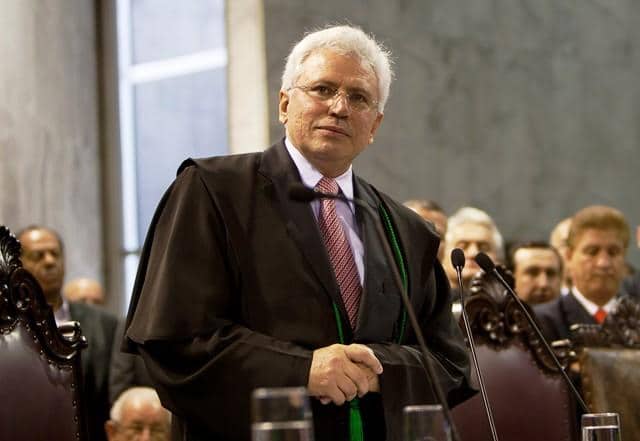 Pai de deputado da base do governo na Alep vai julgar Ratinho Jr no TCE