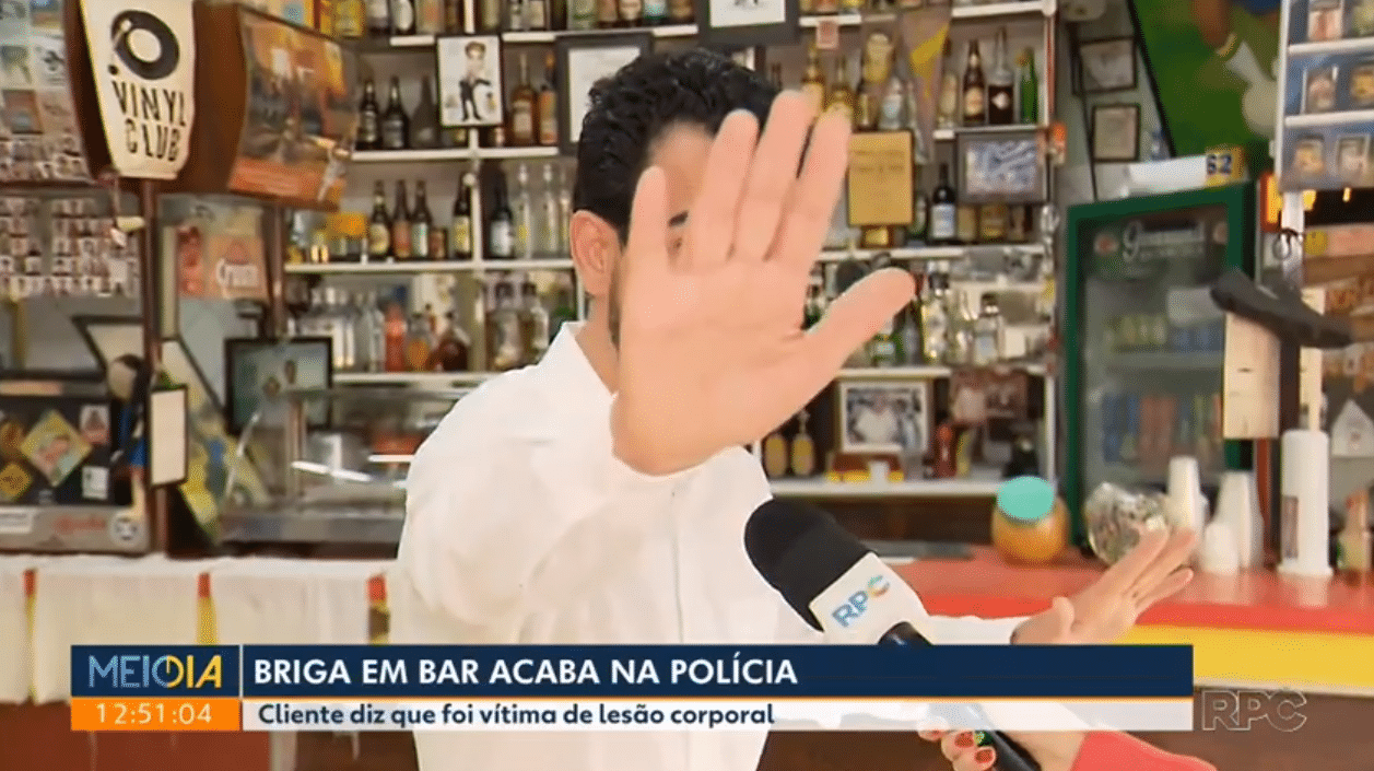 Acusado de agressão, 'Magrão' pede 200 mil de indenização a vítima e defensores