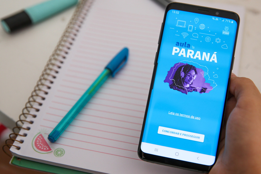 MP avalia denúncia sobre aplicativo Aula Paraná