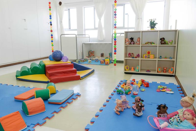 Escolas infantis pedem volta às aulas em Curitiba