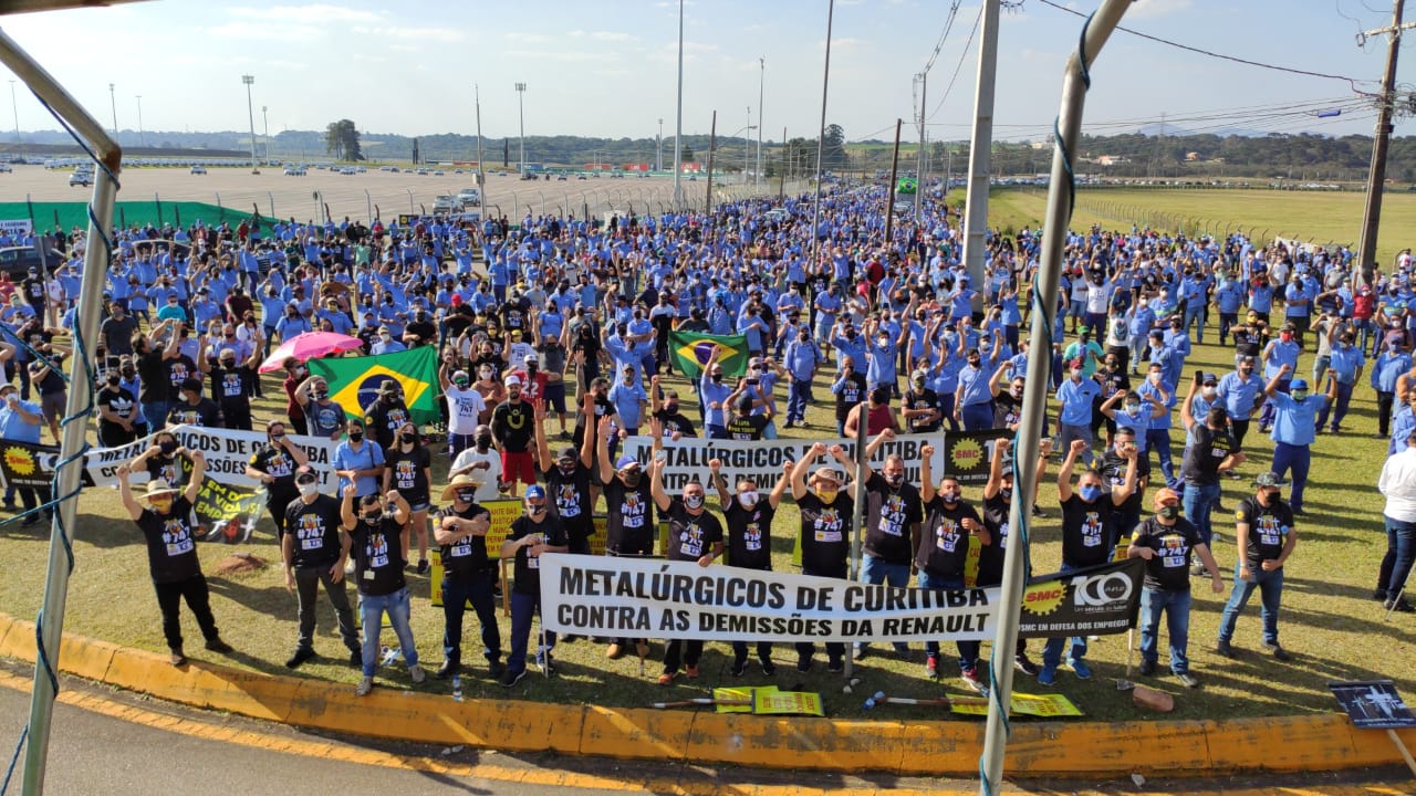 Trabalhadores da Renault são readmitidos