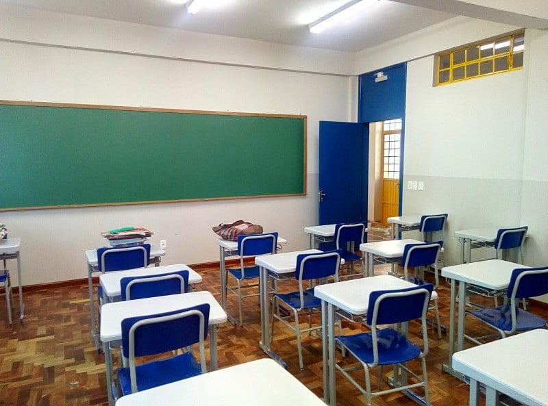 Volta às aulas extracurriculares é questionada na Justiça