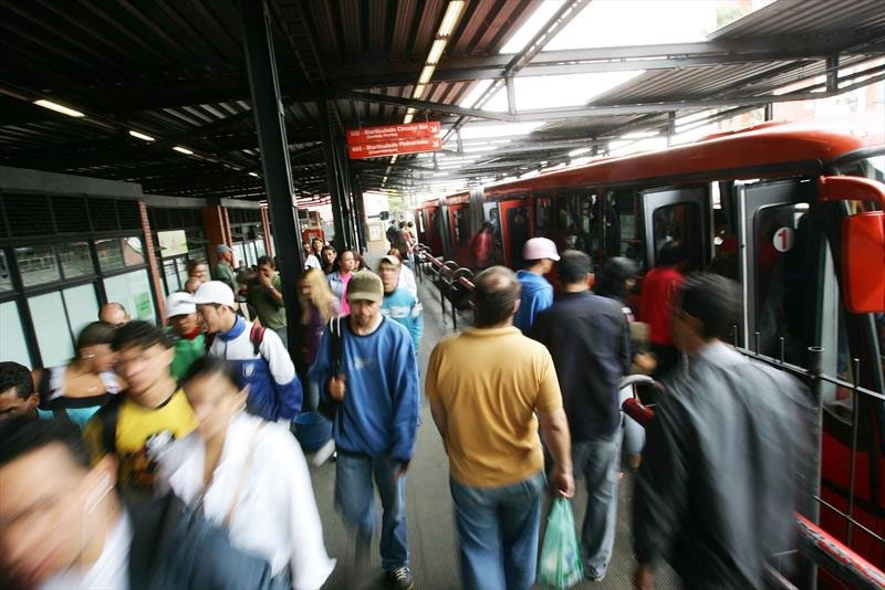 Um dia de abuso no Ligeirão de Curitiba
