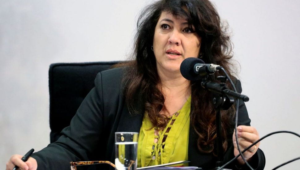 Eu não daria R$ 200 milhões para o ônibus, diz Christiane Yared